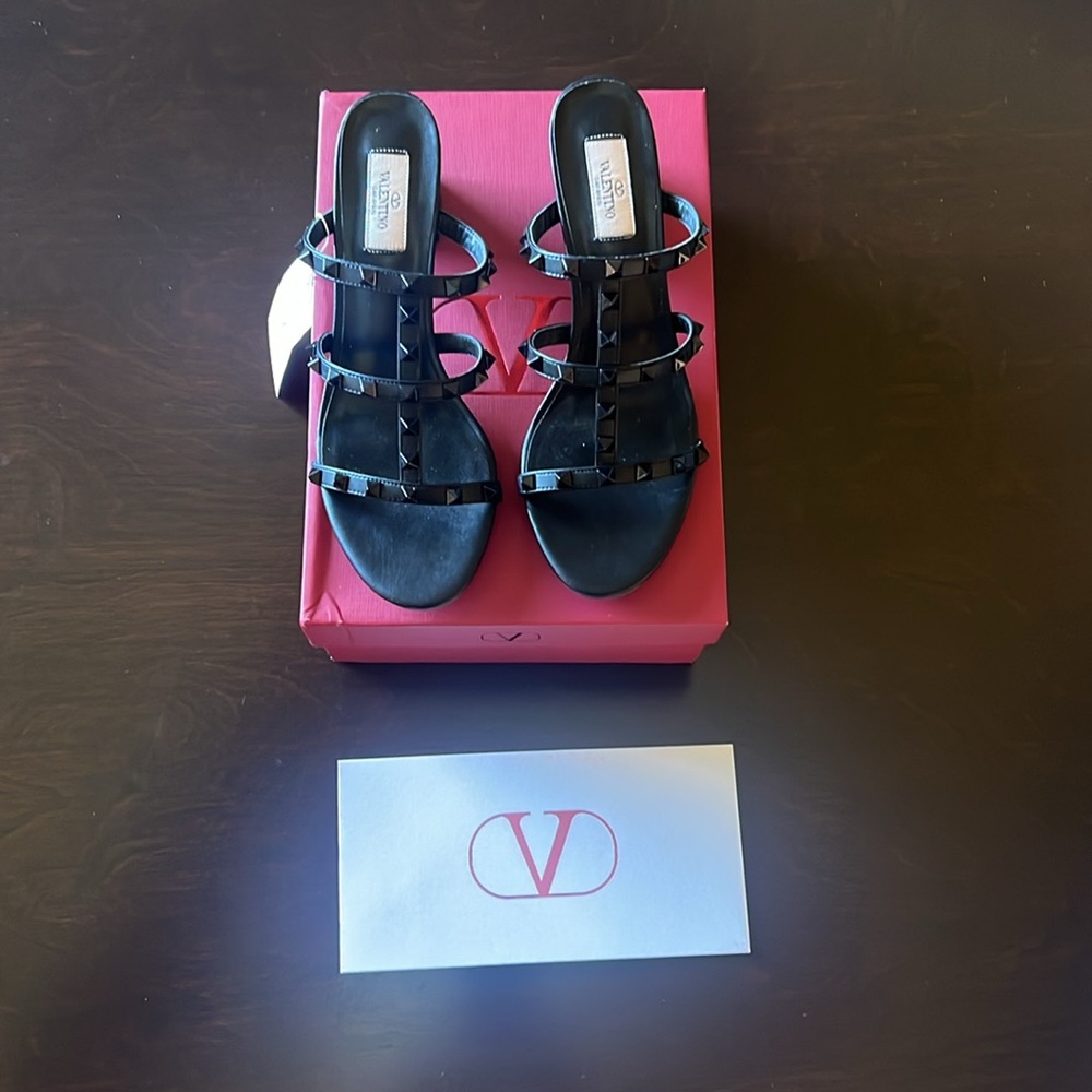 Valentino Garavani Rockstud Caged Black Leather Slip on Sandals Size 9 US 41 EU